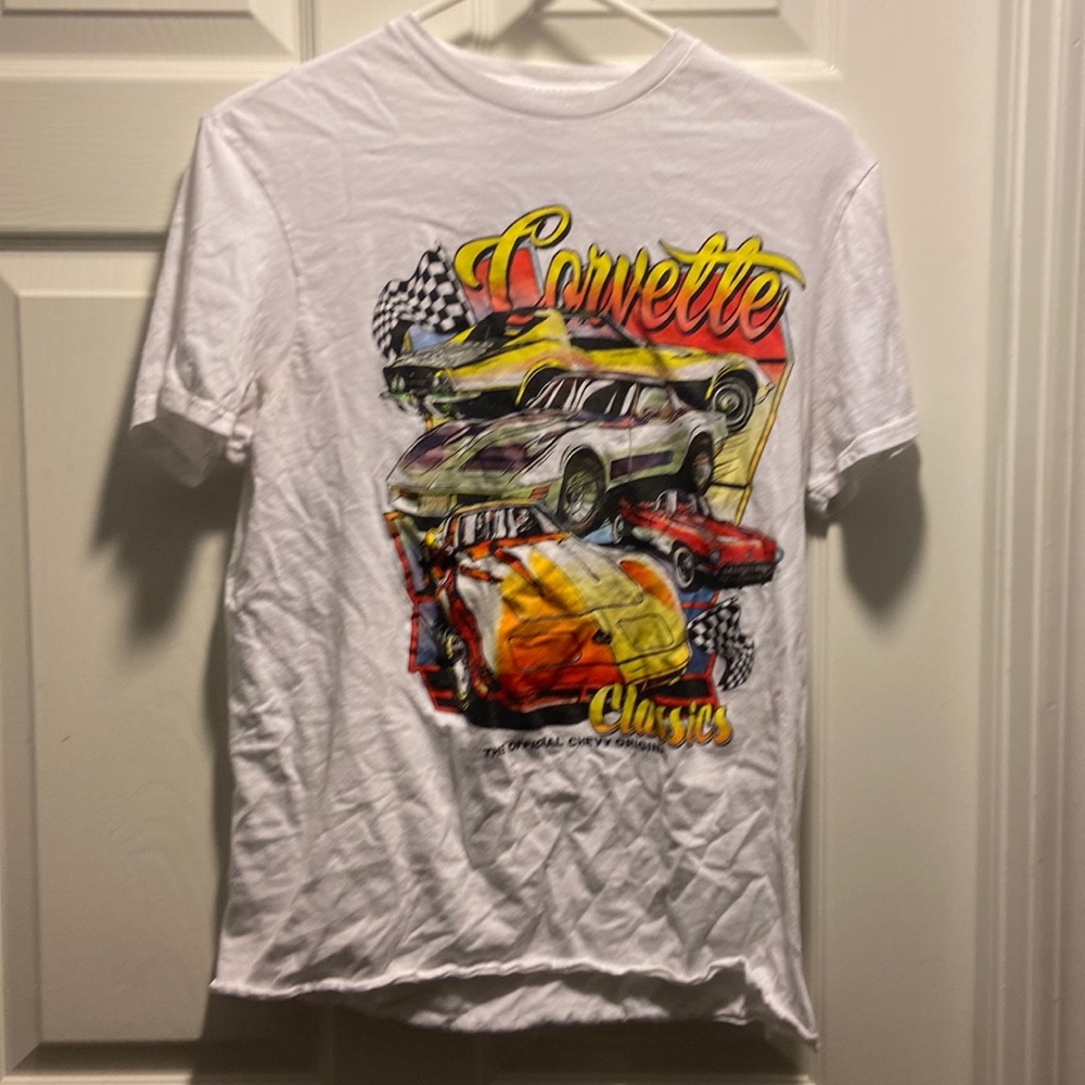 Graphic tee